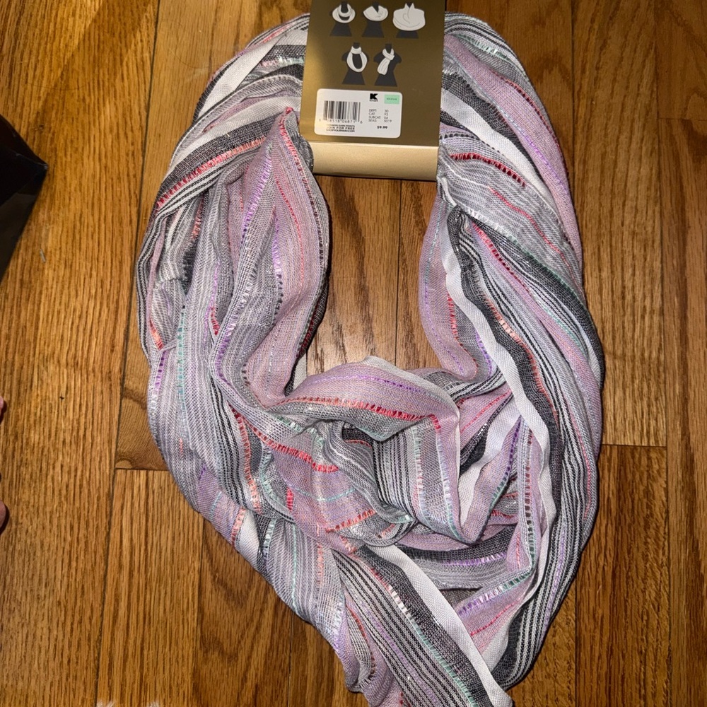 Scarf - Picture 4 of 4